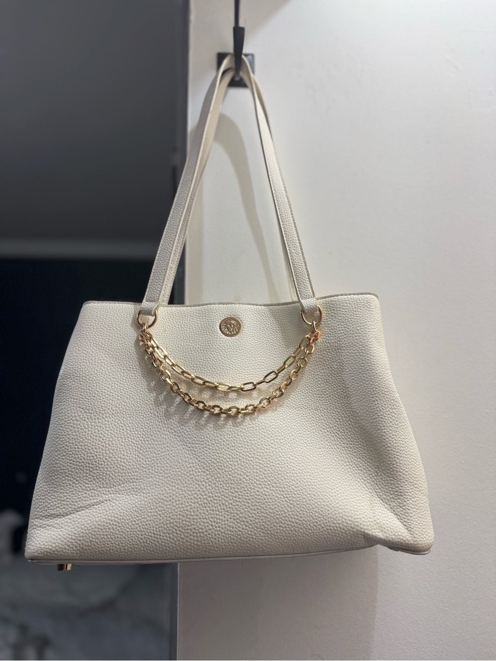 Cream Tote Bag with Gold Chain Accent